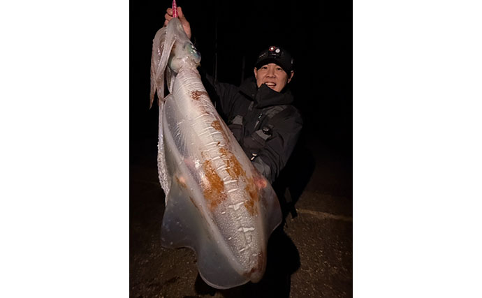 ４kgオーバー『レッドモンスター』アオリイカをついに獲った！【種子島】