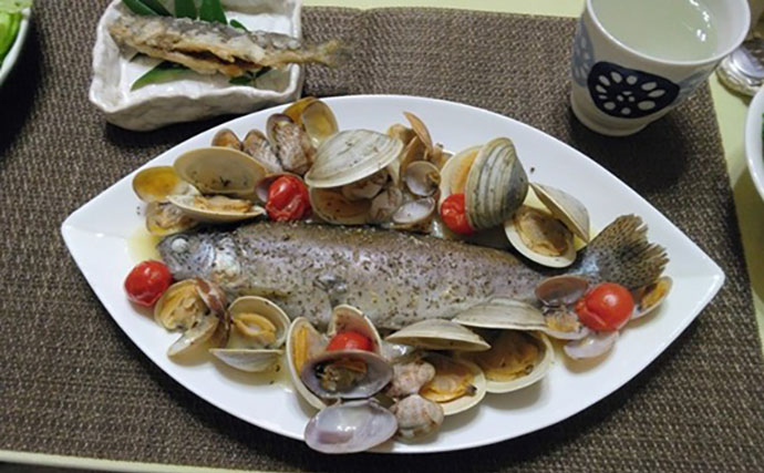 日本一小さい「蕨」市の唯一の釣り堀『つかプーフィッシング』で鯉とニジマス釣りを堪能