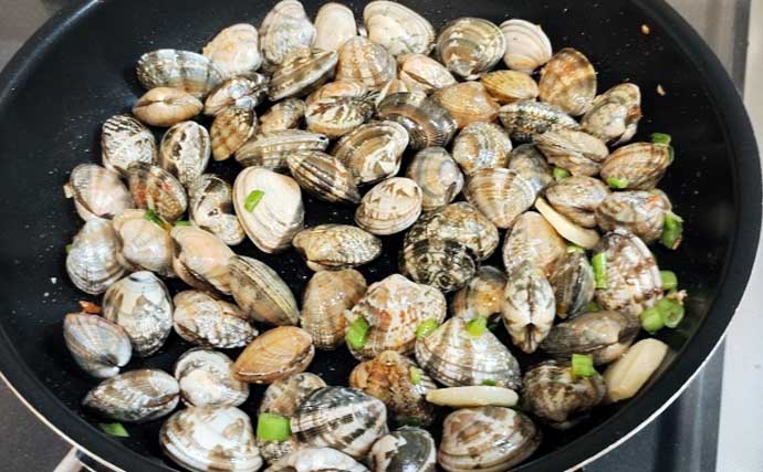 「簡単で美味！」潮干狩りのアサリを使ったレシピ3選【酒蒸し・炊き込みご飯・佃煮】