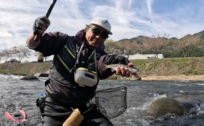 長良川本流の渓流エサ釣りで20cm超えアマゴが連発！【岐阜】40cm級ニジマスもヒット