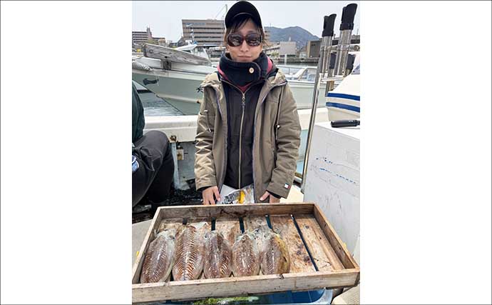 船でのコウイカエギング釣行で本命トップ5尾【神生丸・福岡】ささ身載せたエギにヒット
