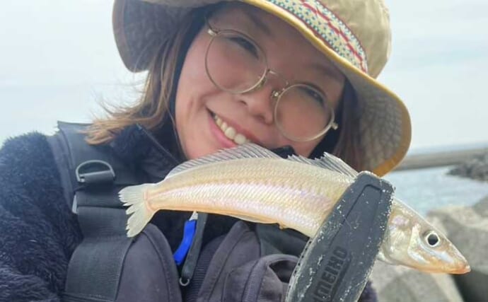 堤防ちょい投げ釣りで23cm良型キスが登場！【天草・熊本】ゲストにグチも顔見せ