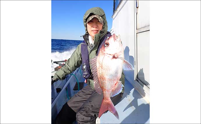千葉・大原沖のイサキ釣り速報【春日丸】好ゲスト混じりに35cm級デカイサキが連発！
