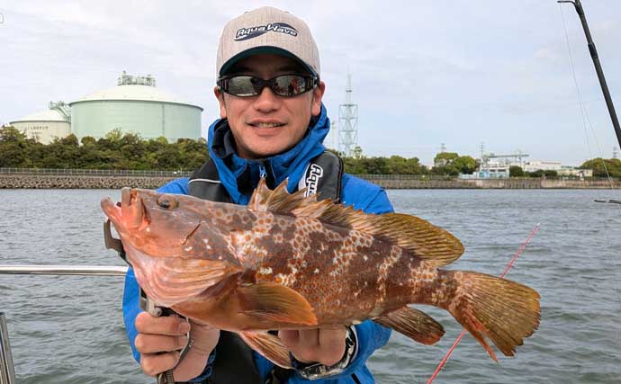 ボートシーバス釣り大会で70cm級を揃えて優勝！ヘビーウェイトのバイブレーションが的中