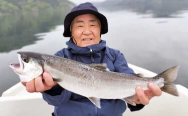 ビワマス釣果レポート：レンタルボートでのレイクトローリングで48cm頭…