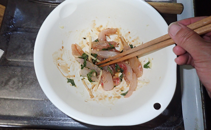 釣魚で作る「漁師飯」レシピ：クロダイのなめろう風　味噌がミソ？