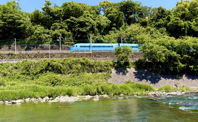 箱根早川は渓流釣り初心者のステップアップに最適　50cm級トラウトとの駆け引きも満喫
