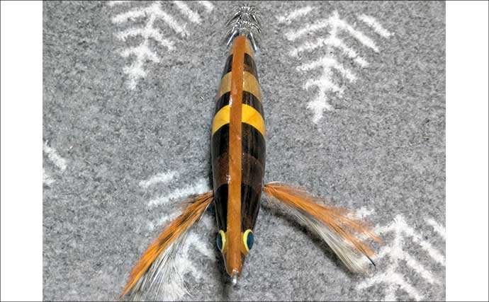 自作のエギで1.5kg超えモンゴウイカ手中！【京都】複数木材を組み合わせた寄木仕様のエギにヒット