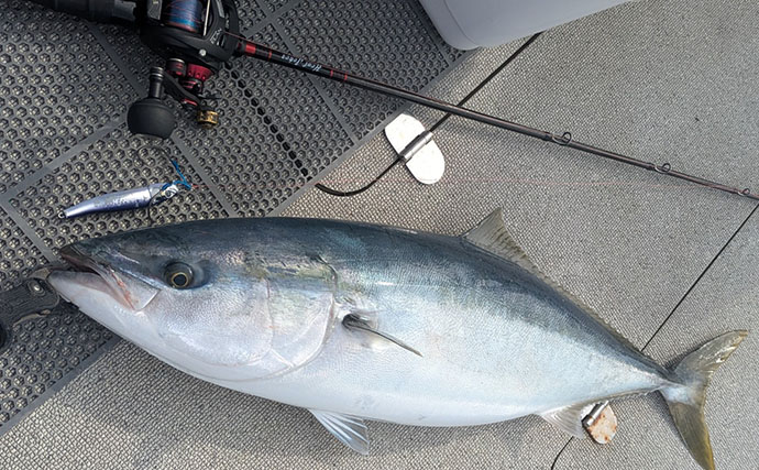 日本海オフショアジギング釣行で80cm超ブリ手中も大苦戦？ キャスティングでのナブラ撃ちに軍配