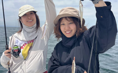 初夏の伊勢湾でリレー釣り満喫　キス60匹・マダイ6枚・ブリ7本の好釣果