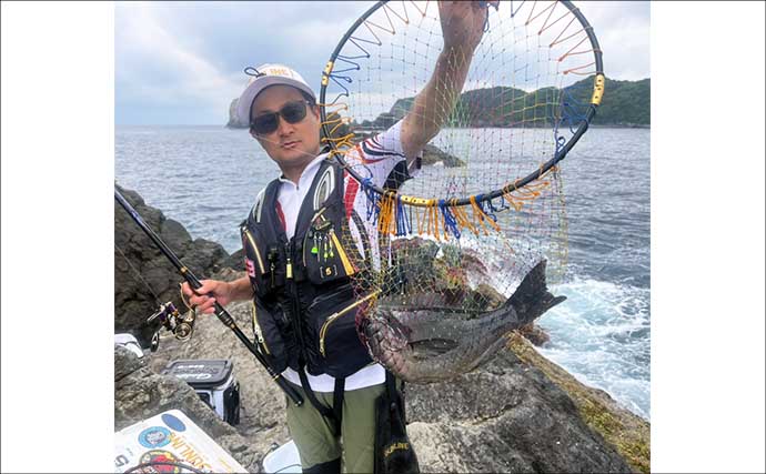 磯釣りでアカハタ・イサキ・クロ・ハマチと多彩な釣果に大満足！【深島の磯・大分】