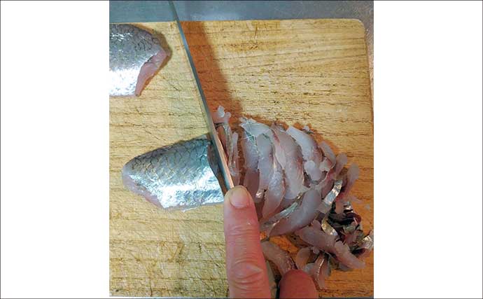 釣った魚で作る「スナック」レシピ：ヒラのチップス　米粉で揚げればサクサク感が持続