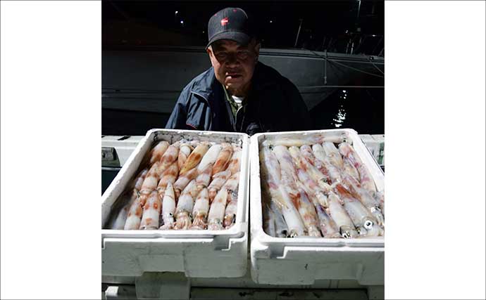 イカメタルで100尾超え！夜焚きイカ好調キープ中【響灘エリアの沖釣り釣果速報7選・福岡】