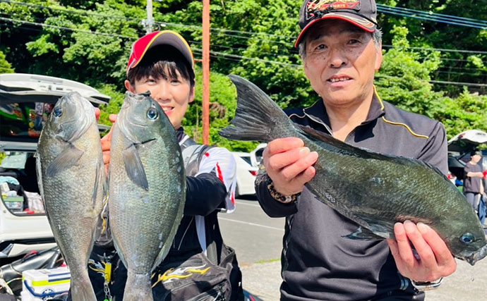 磯フカセ釣りで良型クロの入れ食いを堪能！ 特級磯では49cmも登場【大分県・鶴見の磯】