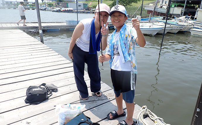 東京湾奥でハゼ釣り教室開催　初心者ばかりでも合計110匹超えの大爆釣！