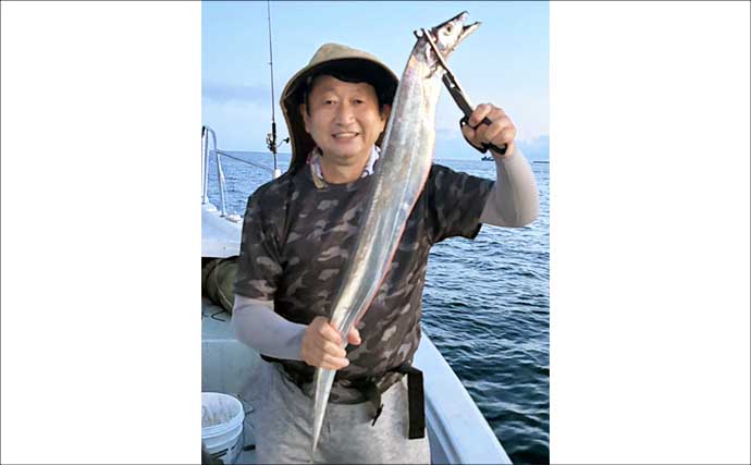 盛期の博多湾でテンヤタチウオ釣り堪能【グランデ】110cm良型キャッチ！