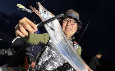 博多湾ライトテンヤ釣りでF4級含めてタチウオ好ヒット　キビナゴとイワシのエサ使い分けが奏功