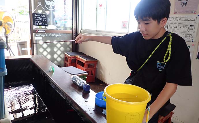 中1の甥っ子と屋内釣り堀で本気の釣果勝負！ 結果はまさかの「43対47」で叔父敗北