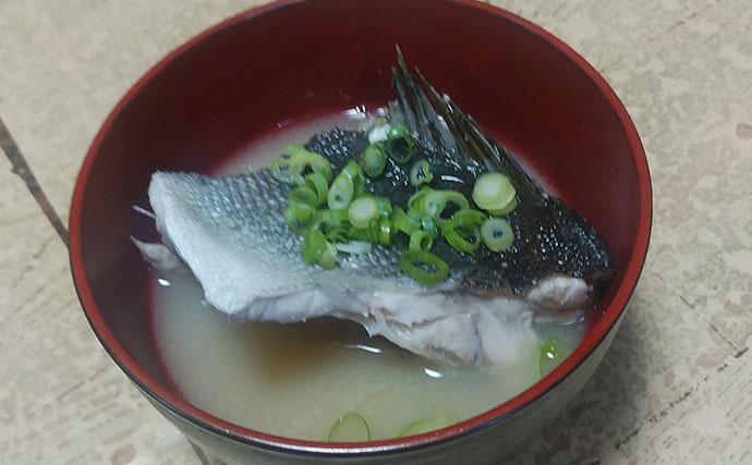 釣った魚で作る「みそ汁」レシピ：イサギ汁　骨付きの切り身を使おう