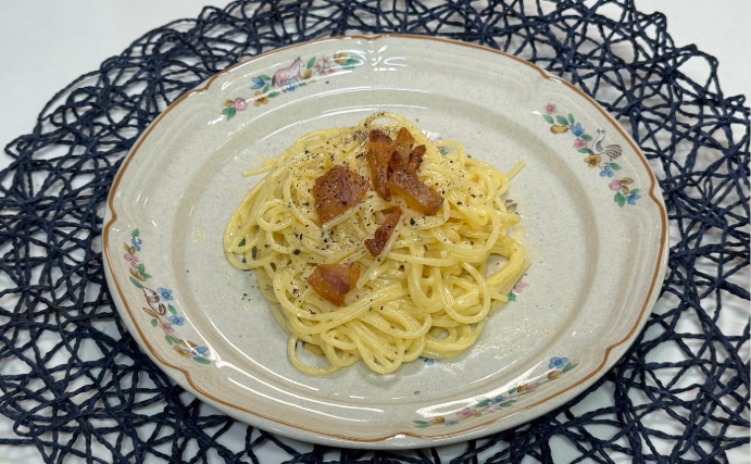 「カメの卵」でカルボナーラパスタを作ってみた　鶏卵と比べるとやや淡白も美味