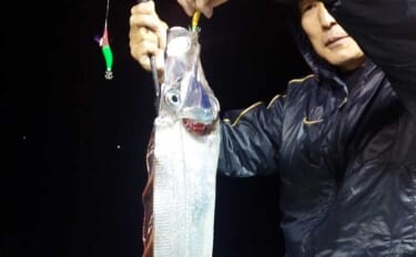 夜焚きイカ釣りで深海魚？が登場　船宿厳選「今週の船釣りに行きたくなる写…