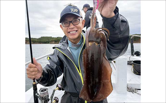 「なんで釣れるの？」常連の誘いを真似した途端にアオリイカが連発の不思議【志摩沖】