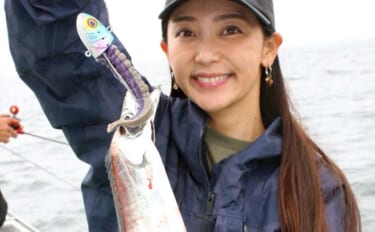 テンヤタチウオ用エサ「ハイブリッドクロス クルール」を実釣レビュー【鴨下丸】 エサ持ちの良さを検証