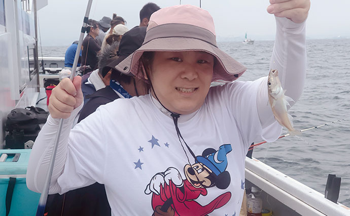 294人が参加した船シロギス釣り大会が開催【忠彦丸・東京湾】優勝サイズは26cm！
