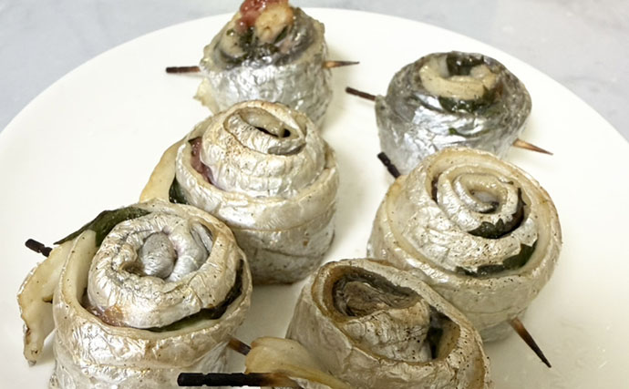 隣は連発なのに自分だけ釣れない？ 針を替えた途端にアタリ連発でタチウオ20本【東京湾】