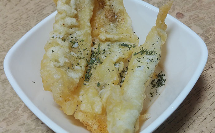 釣魚で作る「イタリアン風」レシピ：キスの天ぷらバジル風味　乾燥バジルをひと振り