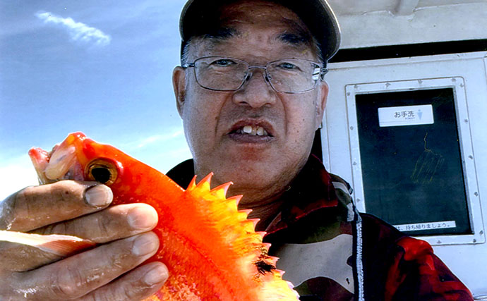 「根掛かりかと思ったらミズダコ？」 石花海の五目釣りで多彩な魚が続々ヒット