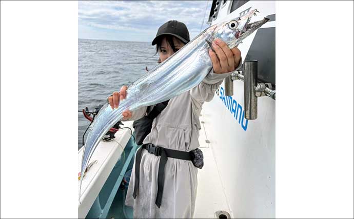 大分沖でドラゴン交じりに良型タチウオが好反応中！【船釣り最新釣果情報5選・大分／熊本】