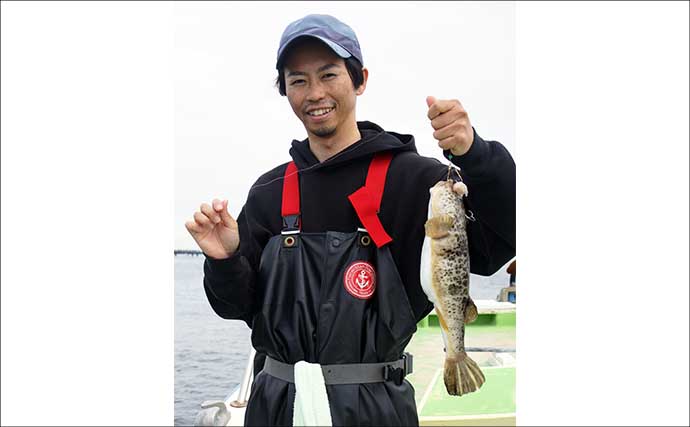 東京湾フグ釣りで「3種のフグ」が続々ヒット！ 船中全員安打でトップはアカメ主体に25尾【新明丸】