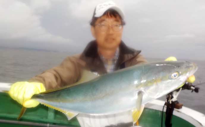 台風通過後の食い渋りを攻略！ 4kg超ワラサに高級魚シマアジも登場【瀬戸丸・神奈川】