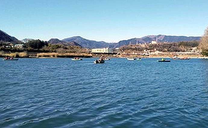 都心から好アクセスの「相模湖」でワカサギ釣り！ ドーム船・和舟の楽しみ方と攻略のコツ
