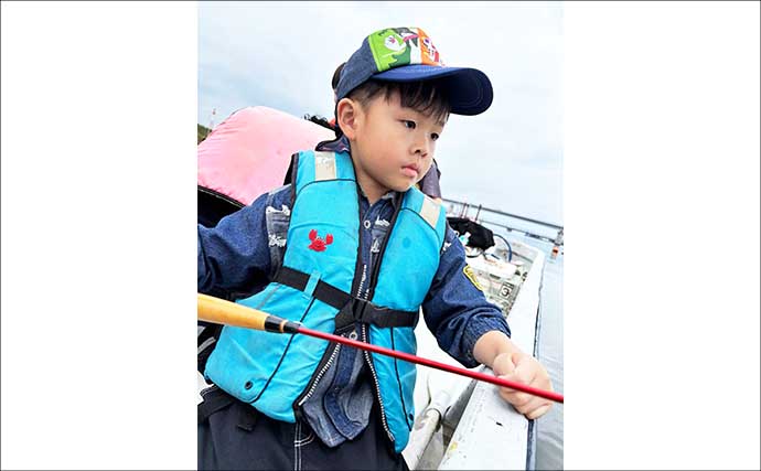 子どもたちとボートでハゼ釣り！ 魚だけでなく貝殻や海藻まで釣れて大盛り上がり【林遊船】
