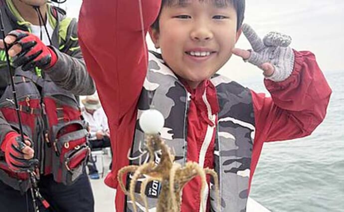 島原沖でイイダコ釣り好調！釣る人80尾超え【船釣り最新釣果情報5選・大分／熊本】