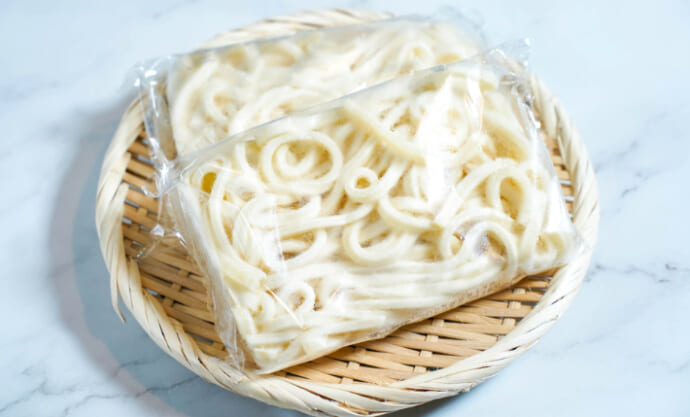 「うどん」でマダイが釣れる！？　廃棄うどんから作ったタイラバが実用化へ